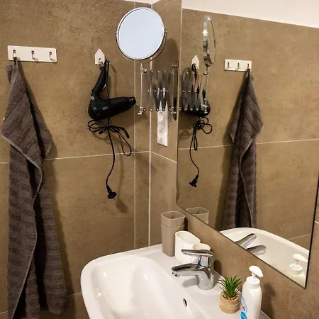 Pipi Es Papi Vendeghaz