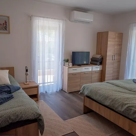 Pipi Es Papi Vendeghaz Διαμέρισμα Kiskunlacháza