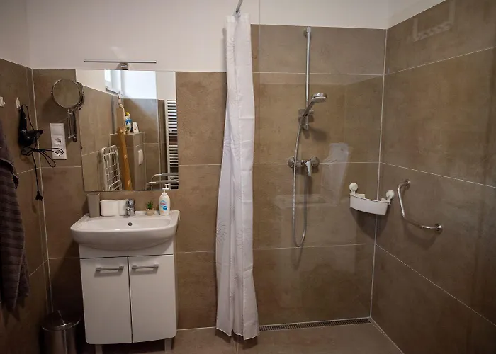 Pipi Es Papi Vendeghaz *